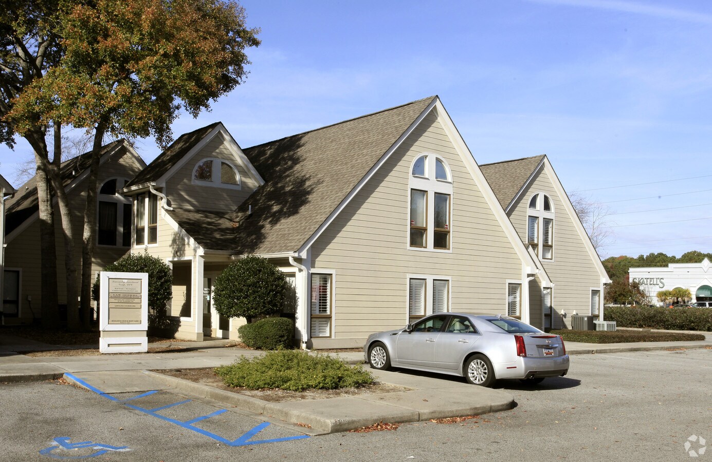 1041 Johnnie Dodds Blvd, Mount Pleasant, SC 29464 Bldg. 14C Unit 2