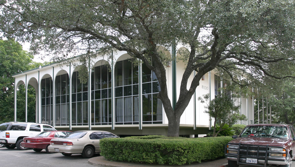 8100 Broadway St, San Antonio, TX for lease - Building Photo - Image 1 of 30