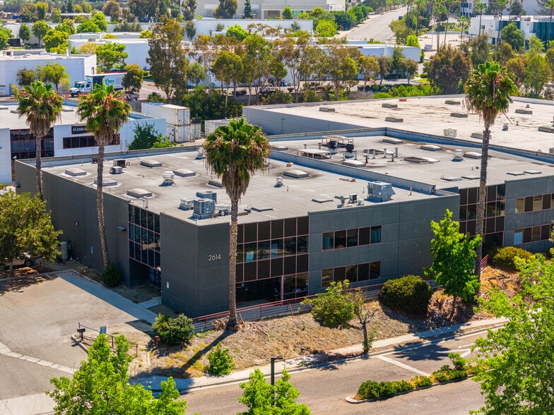 2614-2616 Temple Heights Dr, Oceanside, CA for sale - Building Photo - Image 2 of 17