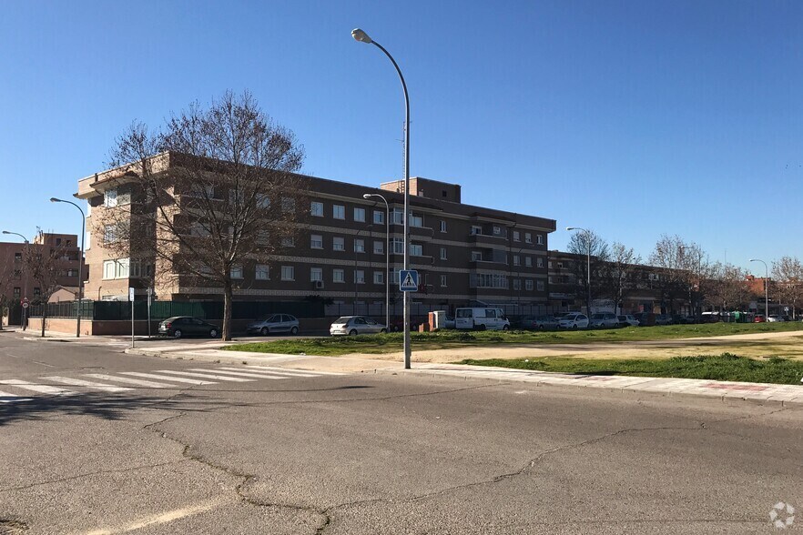 Avenida del Mediterraneo, 2, Humanes de Madrid, Madrid for sale - Building Photo - Image 1 of 1