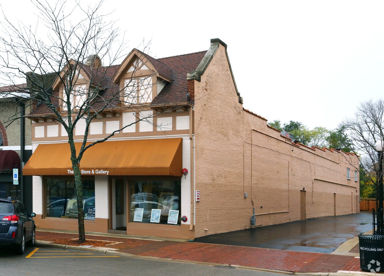 662668 Vernon Ave, Glencoe, IL 60022