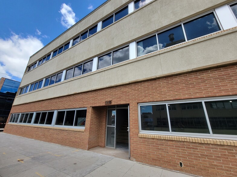 418 E Rosser Ave, Bismarck, ND for lease - Building Photo - Image 1 of 24