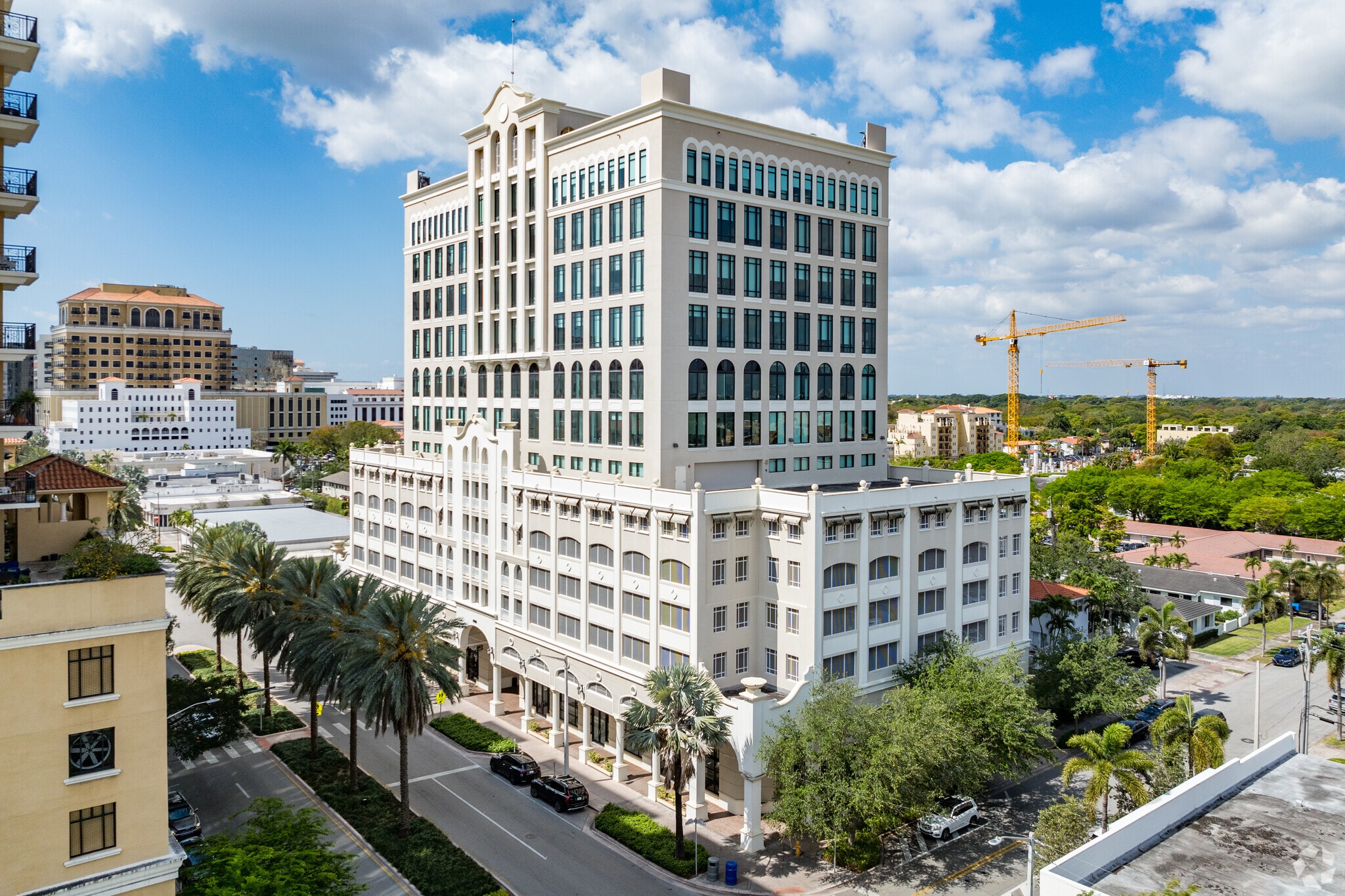 1600 Ponce De Leon Blvd, Coral Gables, FL for lease Primary Photo- Image 1 of 33