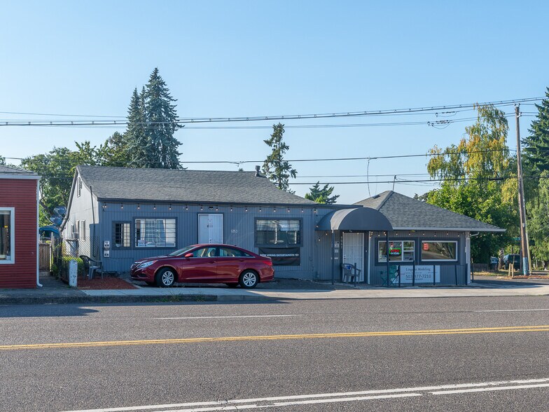 90539061 NE Sandy Blvd, Portland, OR 97220