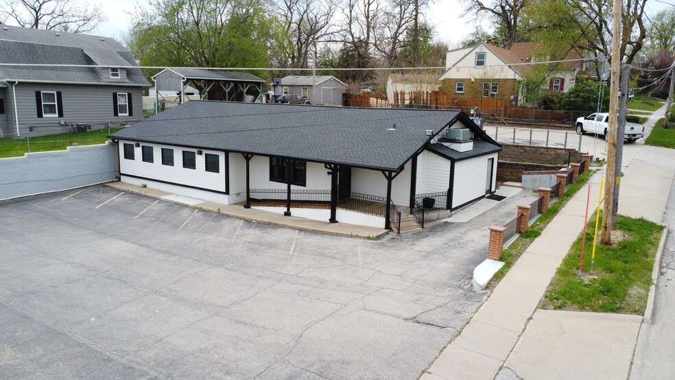 2804 SW 9th St, Des Moines, IA for sale - Building Photo - Image 1 of 12