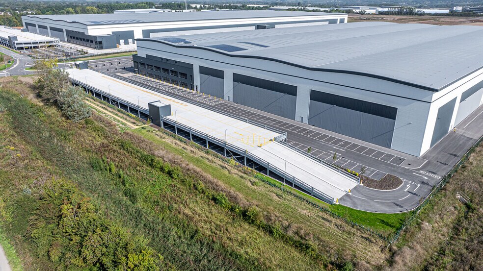 406 Severn Rd, Bristol for sale - Building Photo - Image 2 of 12