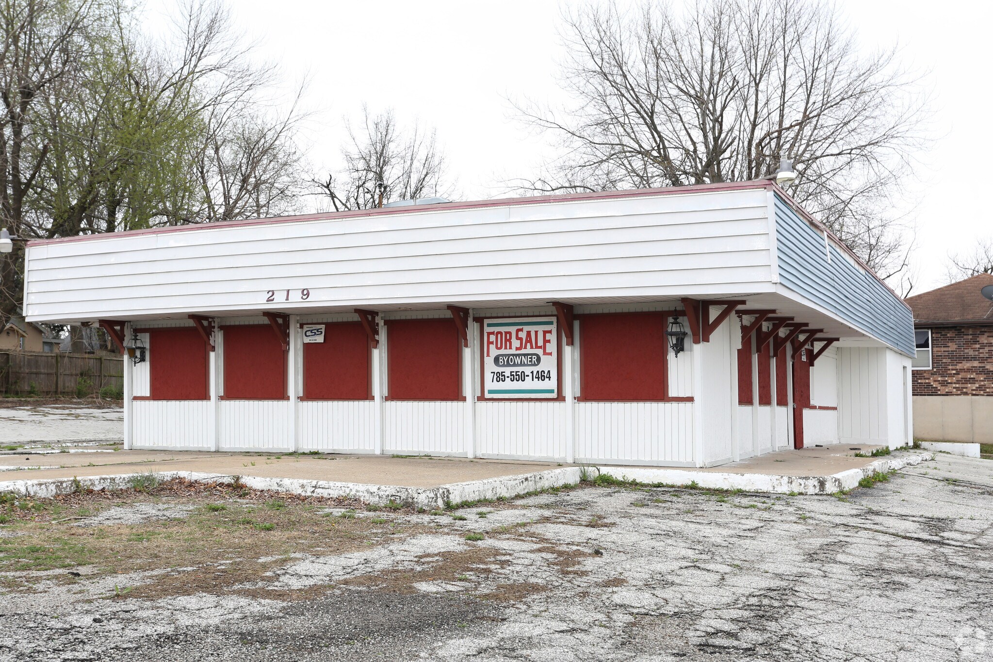 219 W US Highway 24, Independence, MO for sale Primary Photo- Image 1 of 1