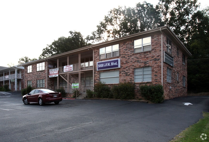 5000 John F Kennedy Blvd, North Little Rock, AR for lease - Primary Photo - Image 1 of 5