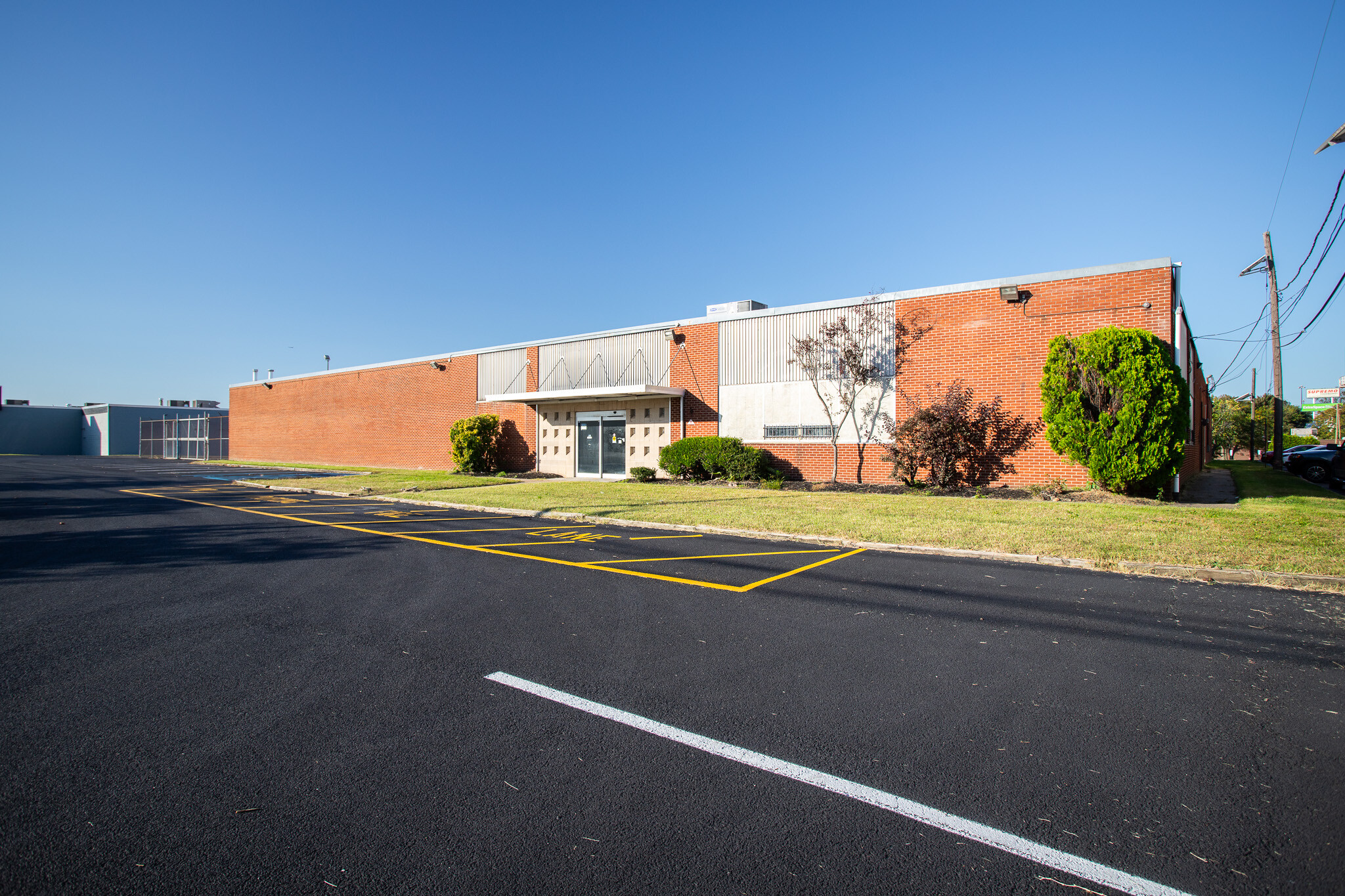 7101 Airport Hwy, Pennsauken, NJ for lease Building Photo- Image 1 of 4