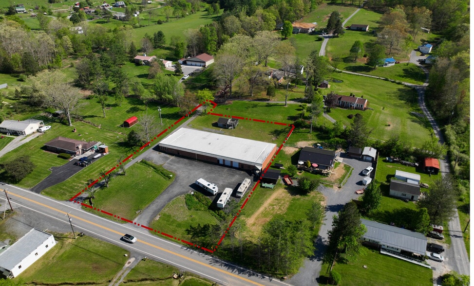 868 State Route 3 and 12, Hinton, WV for sale - Building Photo - Image 1 of 78