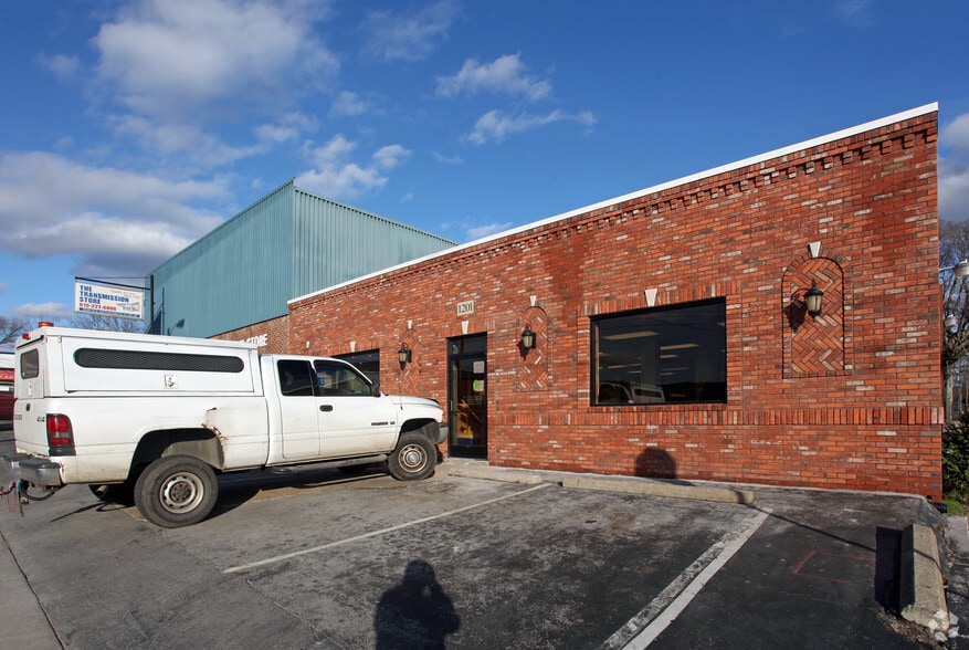 1201-1203 Dickerson Pike, Nashville, TN for lease - Building Photo - Image 2 of 17