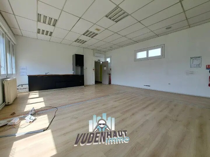 Office in Portet-sur-Garonne for lease - Interior Photo - Image 1 of 12