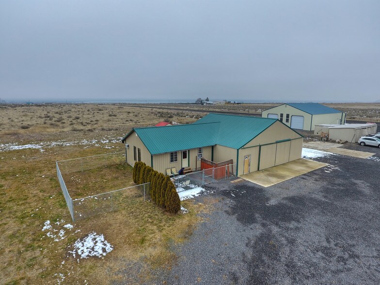 11220 Road 36 NE, Coulee City, WA 99115