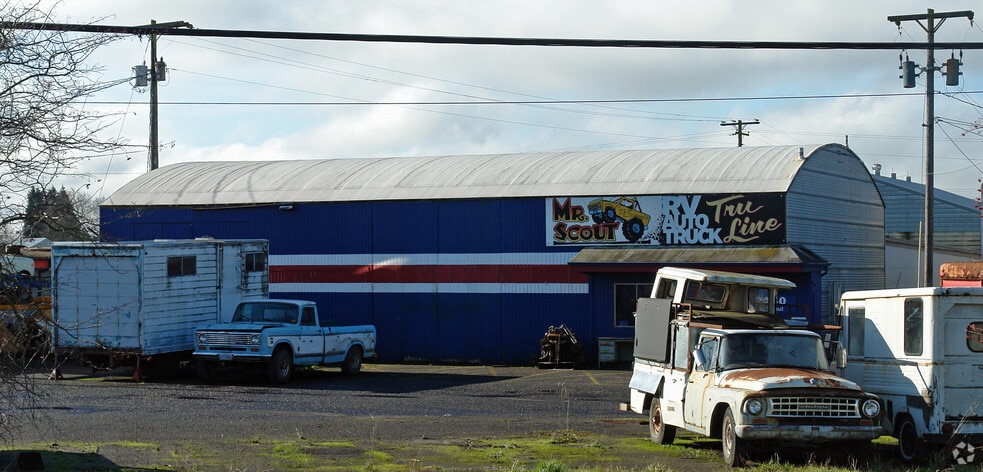 2440 OR-99 Hwy, Eugene, OR for sale - Building Photo - Image 2 of 2