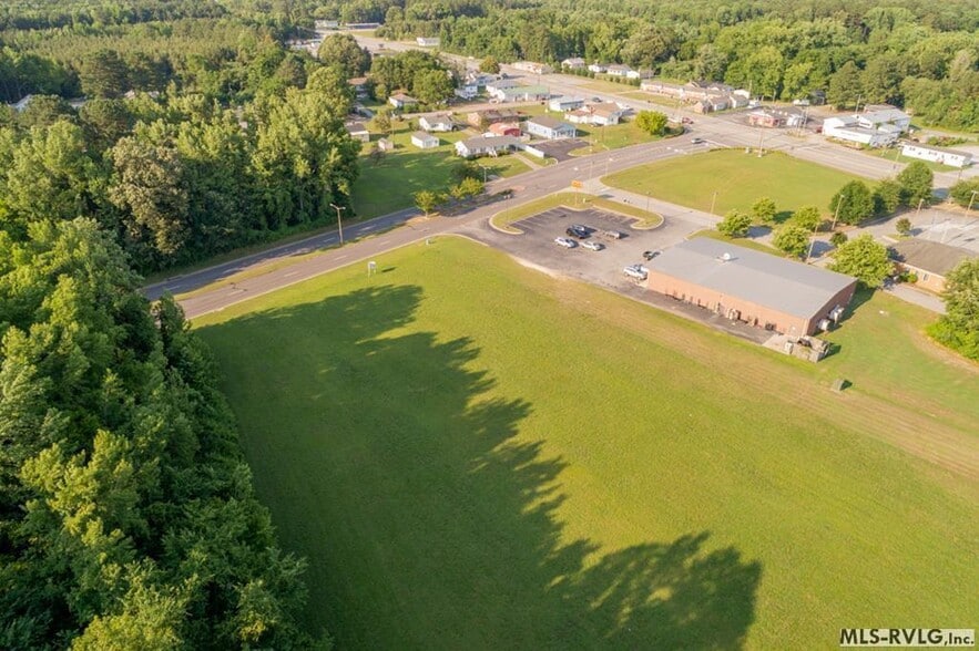 0 Commonwealth Blvd, Emporia, VA for sale - Building Photo - Image 1 of 8