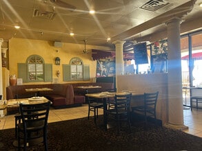 31712-31724 Casino Dr, Lake Elsinore, CA for lease Interior Photo- Image 1 of 11