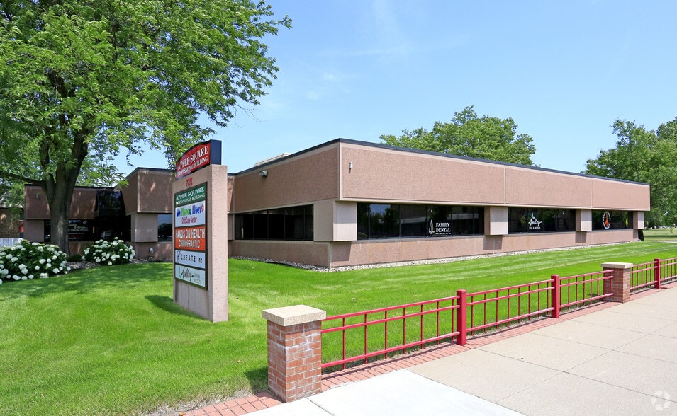 7275 147th St W, Apple Valley, MN for sale - Primary Photo - Image 1 of 1