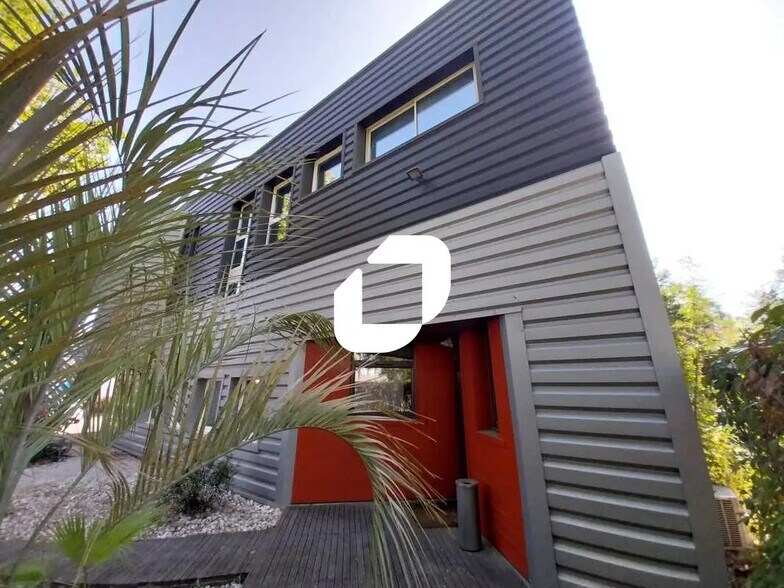 Office in Montpellier for lease - Building Photo - Image 1 of 17