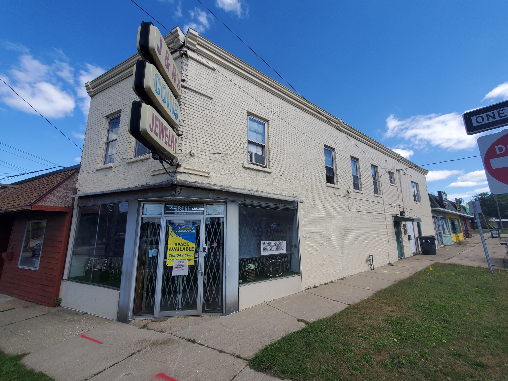 1841 S Westnedge Ave, Kalamazoo, MI for sale Primary Photo- Image 1 of 1