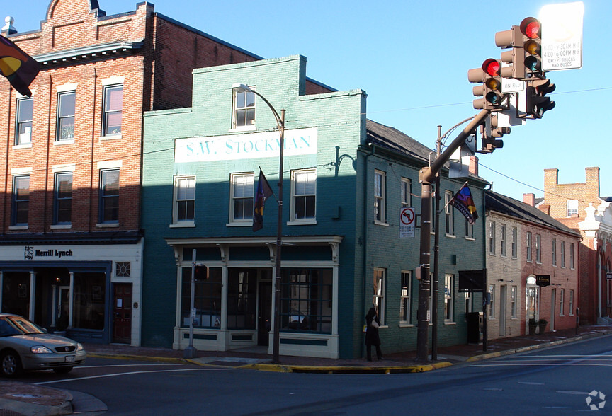 1 S King St, Leesburg, VA for lease - Primary Photo - Image 1 of 4