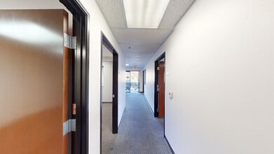 10680 Treena St, San Diego, CA for lease Interior Photo- Image 2 of 4