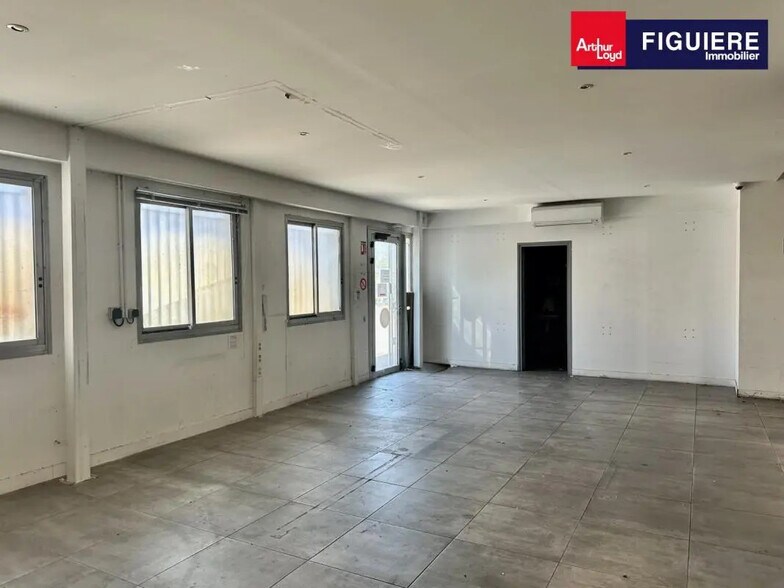 19 Rue De Copenhague, Vitrolles for lease - Interior Photo - Image 2 of 8