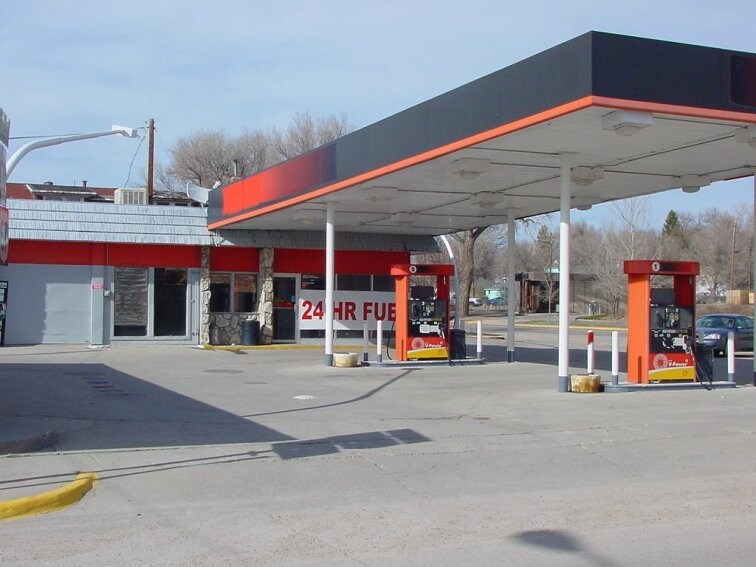 328 E Center St, Douglas, WY for sale Primary Photo- Image 1 of 1