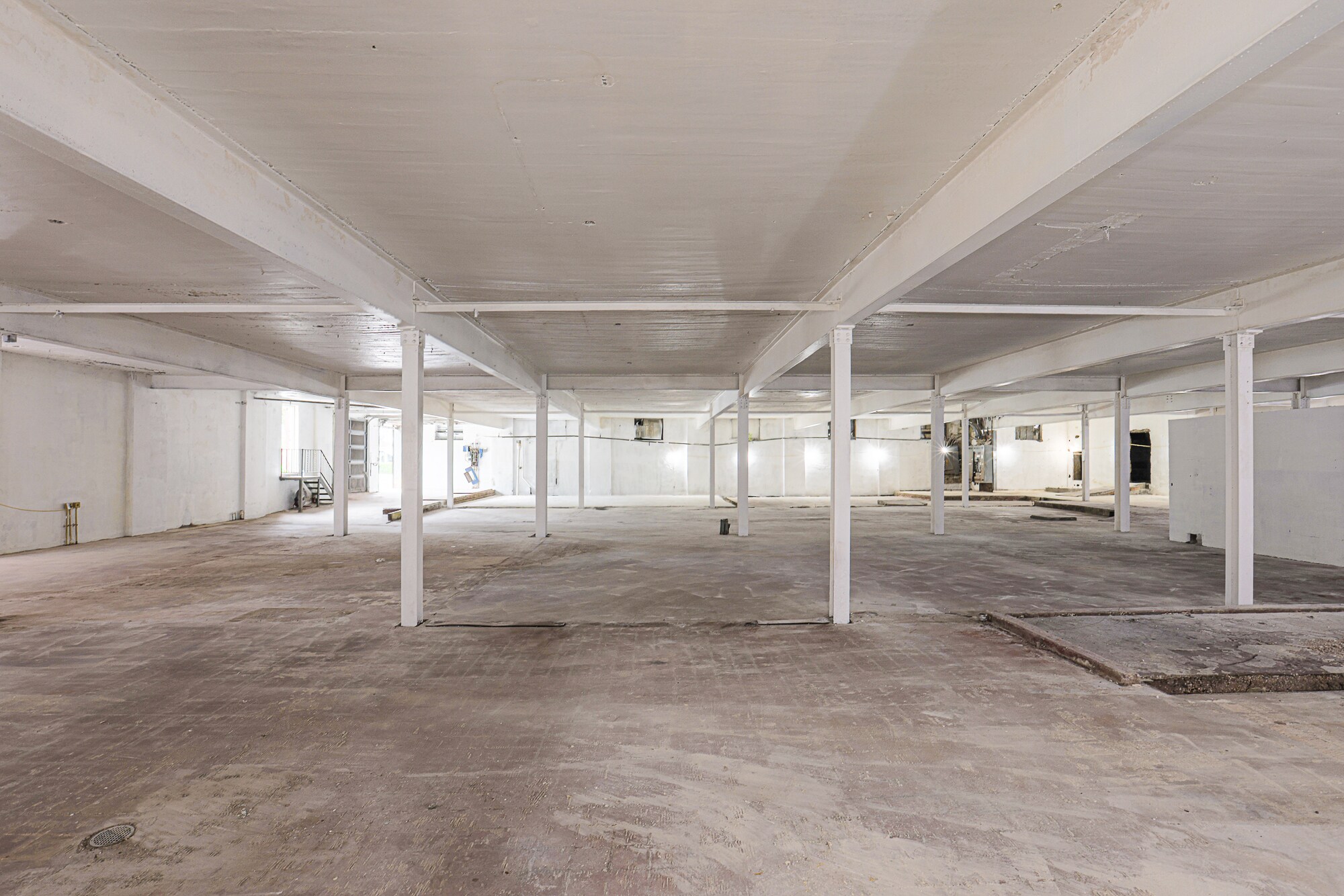 6809 Belair Rd, Baltimore, MD for lease Interior Photo- Image 1 of 19