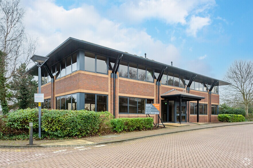 Park Ave, Bristol, AVN BS32 4UB