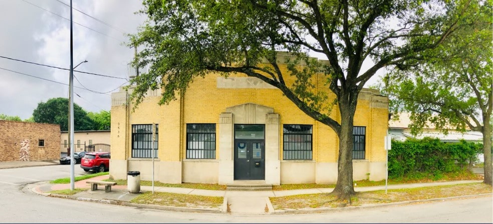3536 Navigation Blvd, Houston, TX for sale - Primary Photo - Image 1 of 1