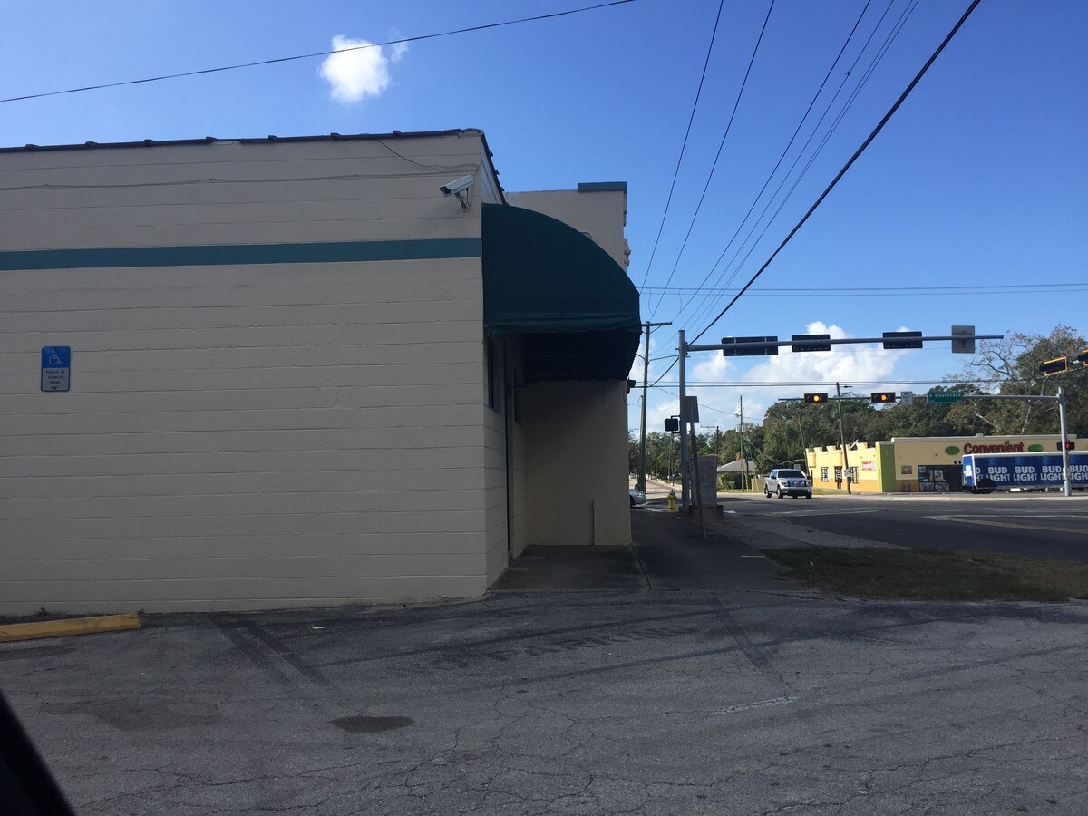 456 W Columbus Dr, Tampa, FL 33602