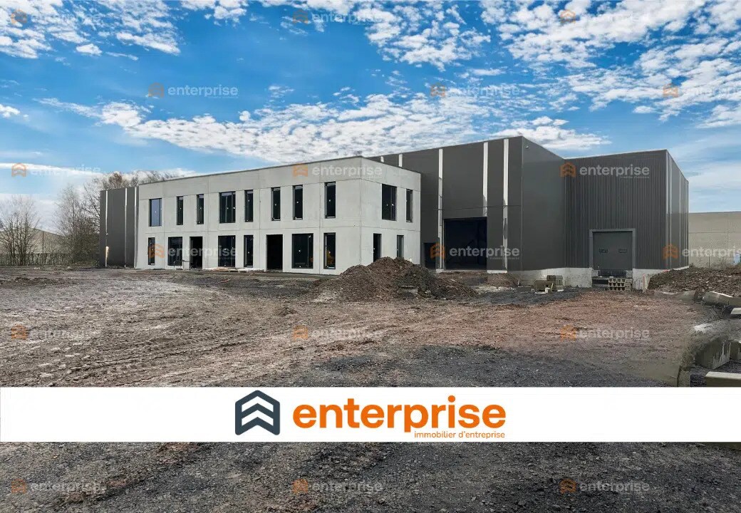 Flex in Leers for lease Building Photo- Image 1 of 3