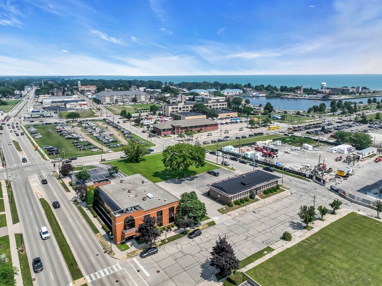 800 55th St, Kenosha, WI for sale - Building Photo - Image 3 of 23