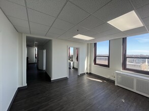 313 State St, Perth Amboy, NJ for lease Interior Photo- Image 1 of 12