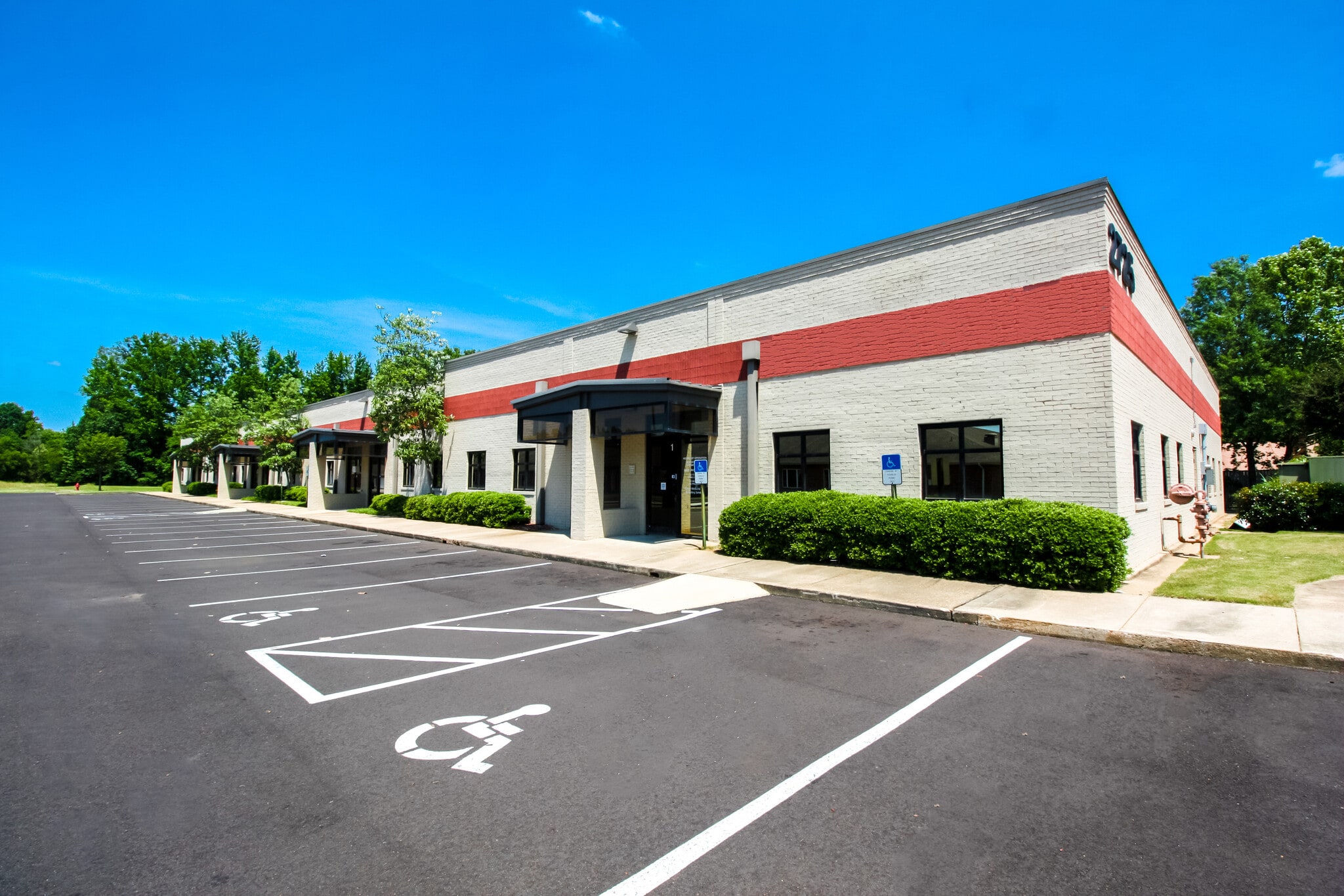 2725 Kirby Rd, Memphis, TN for lease Building Photo- Image 1 of 3