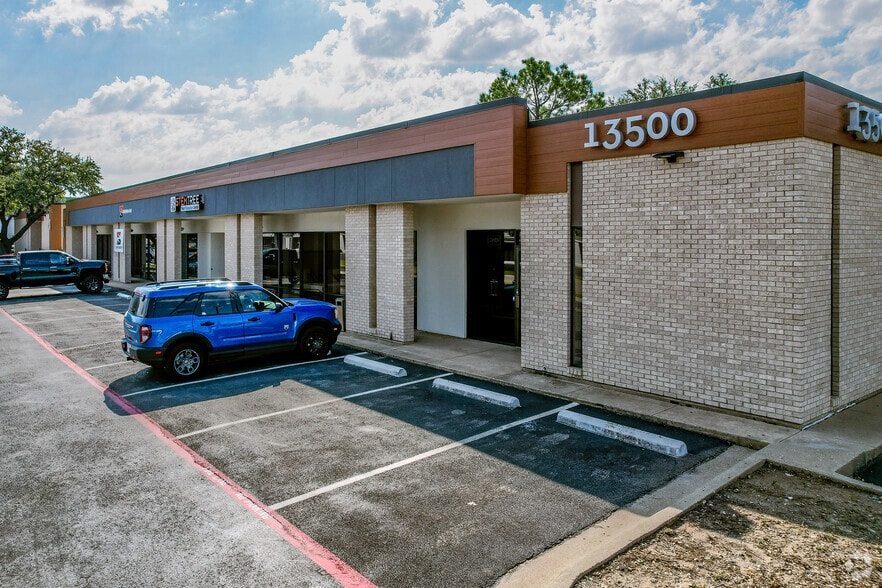 13500 Midway Rd, Farmers Branch, TX for lease - Building Photo - Image 2 of 19