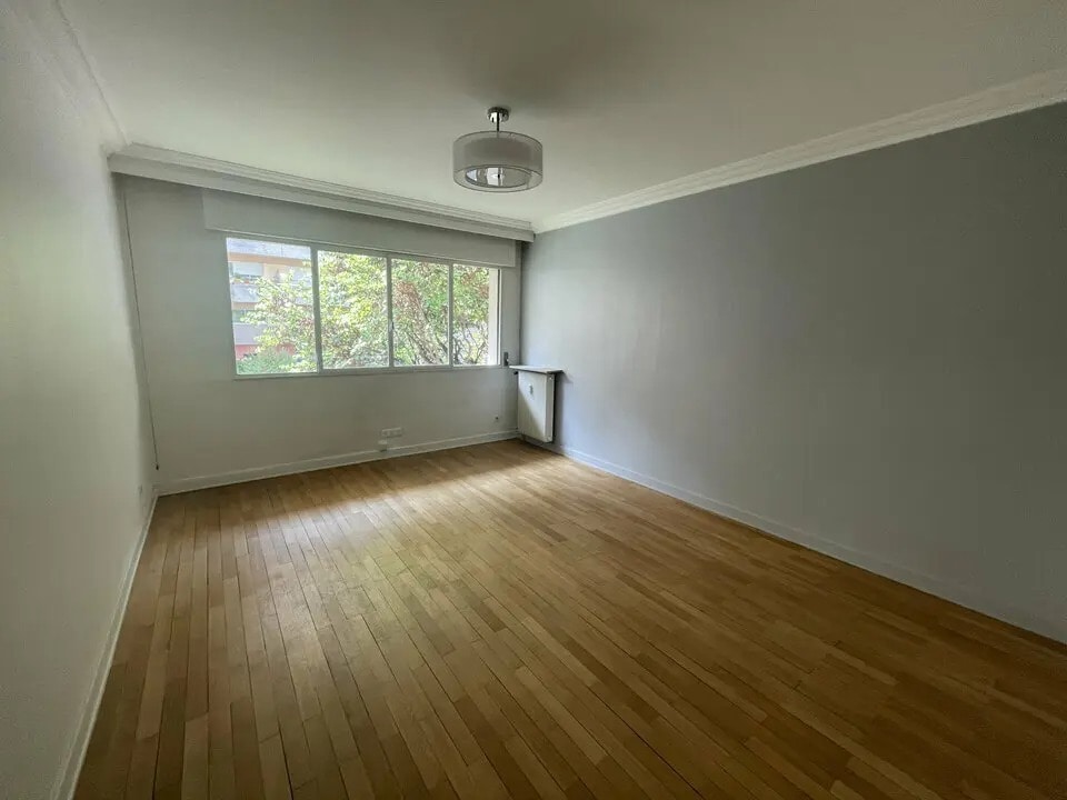 105-109 Rue Sully, Lyon for lease Interior Photo- Image 1 of 3