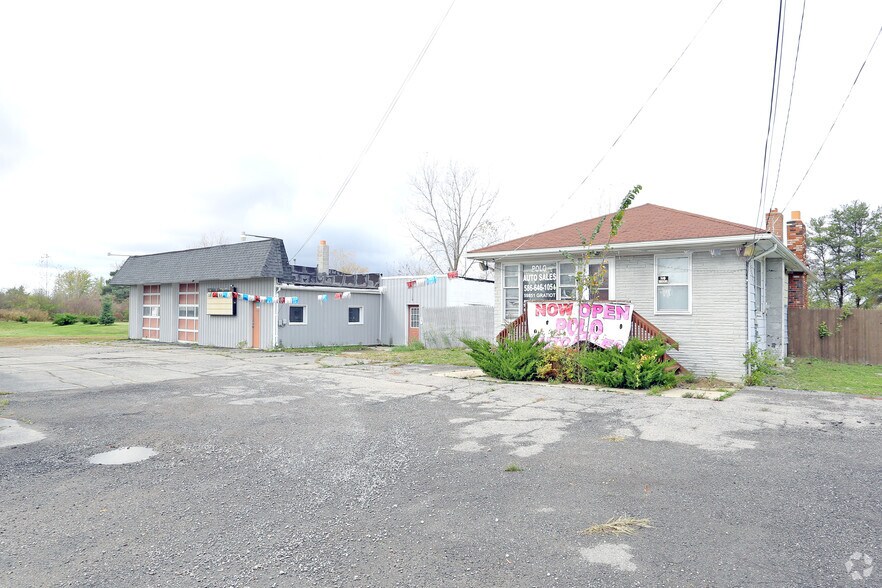 59845 Gratiot Ave, Lenox, MI for sale - Primary Photo - Image 1 of 1