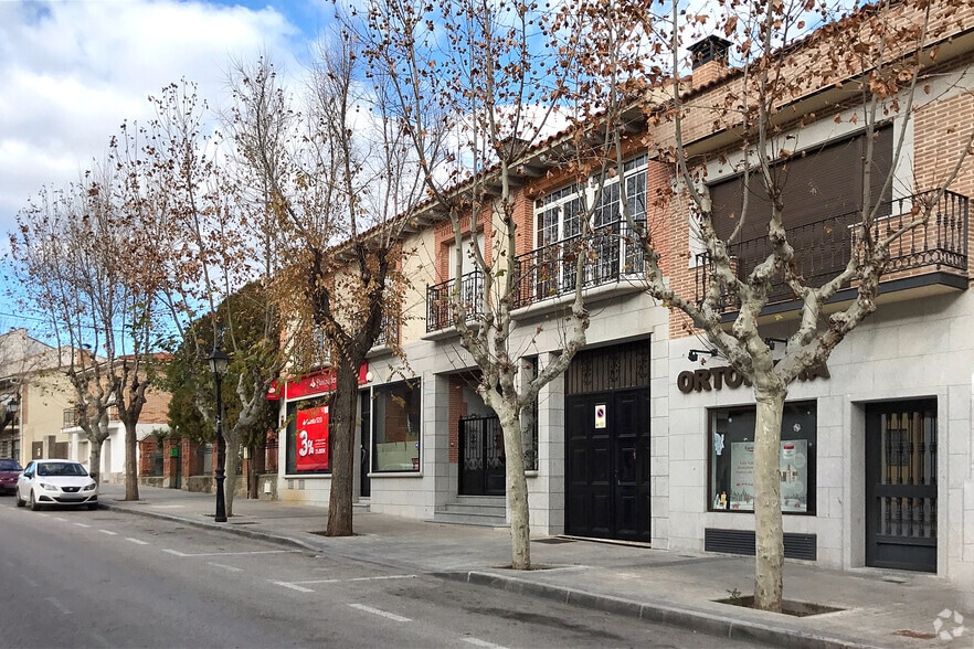 Paseo Santa Teresa, 6, Navas del Rey, Madrid for lease - Primary Photo - Image 1 of 2