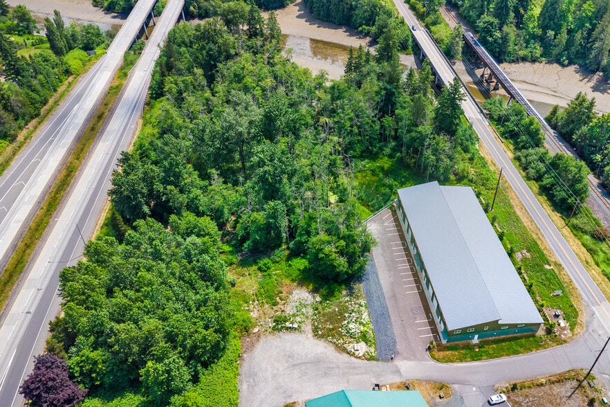 2900 Peace Portal Dr, Blaine, WA for lease - Building Photo - Image 3 of 26