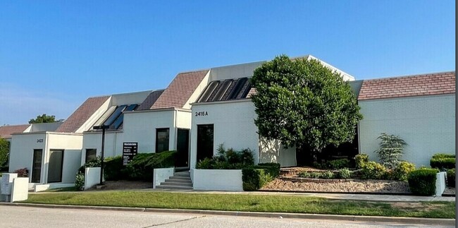 More details for 2413-2425 Wilcox Dr, Norman, OK - Office for Lease