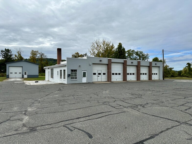 1955 N Main St, Sheffield, MA for sale - Building Photo - Image 1 of 11