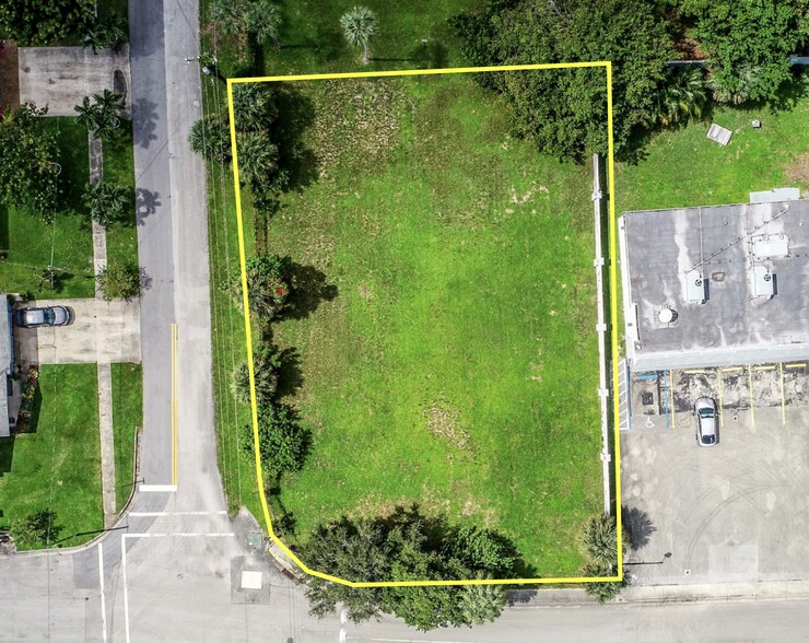 NW 39th Ave Wynmoor Dr, Coconut Creek, FL for sale - Building Photo - Image 3 of 5