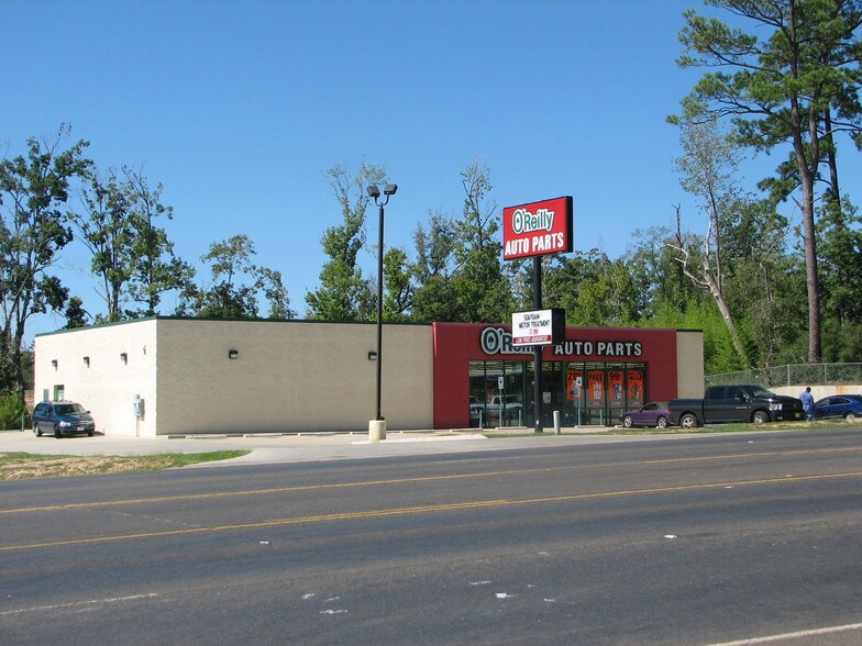 879 Hurst St, Center, TX for sale - Primary Photo - Image 1 of 1