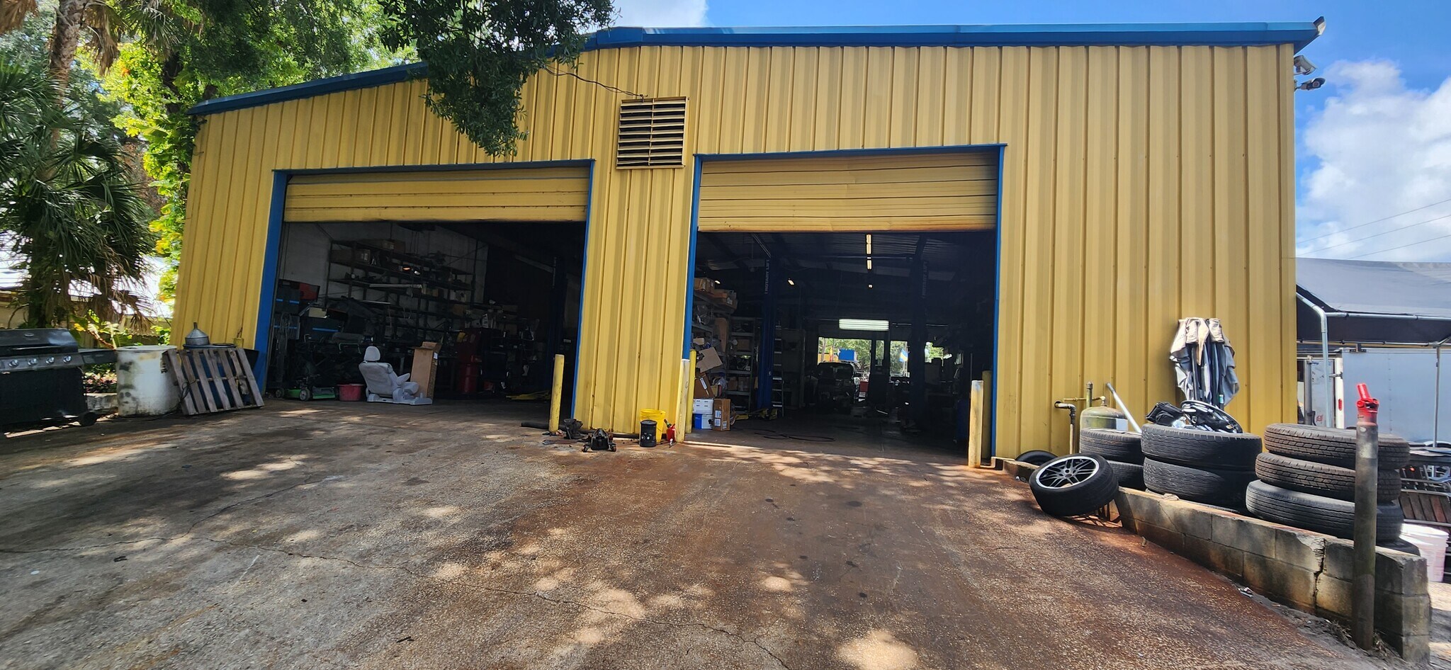 7901 N Florida Ave, Tampa, FL 33604 BOND AUTO SALES