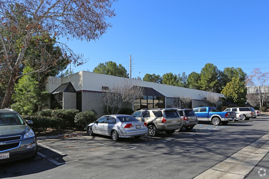 301 Enterprise St, Escondido, CA for lease - Building Photo - Image 3 of 4