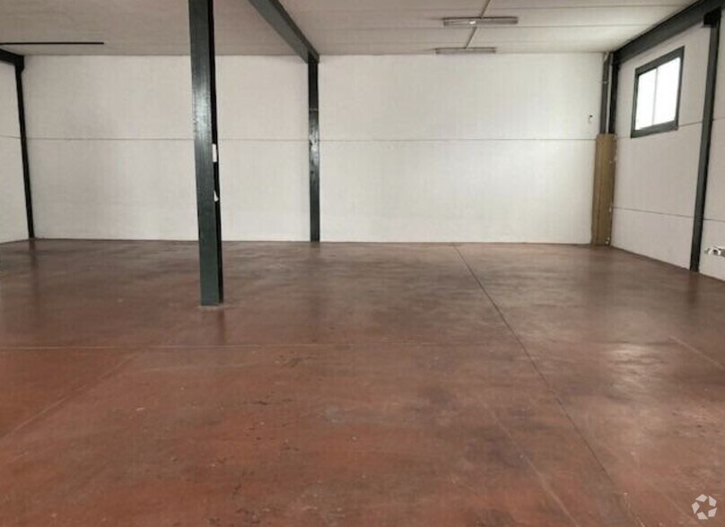 Industrial in Leganés, Madrid for sale - Building Photo - Image 3 of 4
