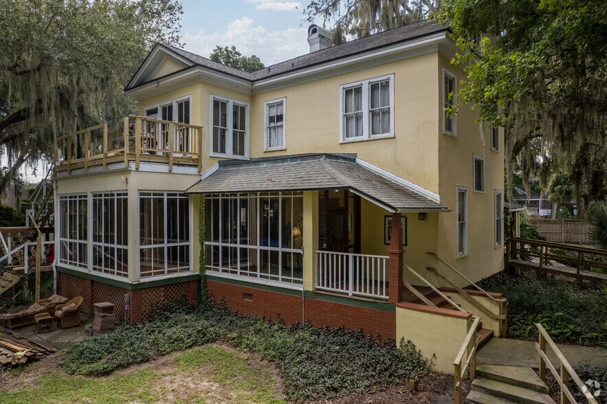 620 N Tubb St, Oakland, FL for sale - Primary Photo - Image 1 of 41