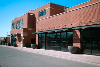 9515 N May Ave, Oklahoma City, OK for lease Interior Photo- Image 2 of 8