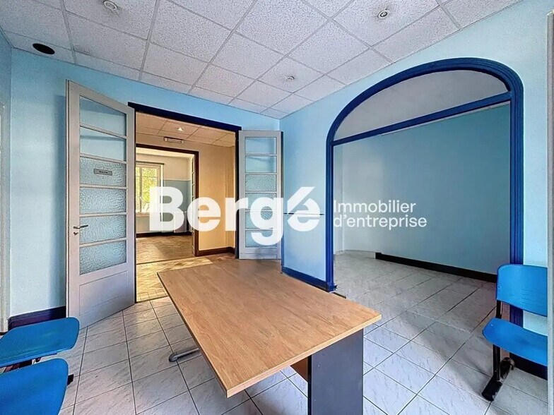 Office in Nice for lease - Interior Photo - Image 3 of 10